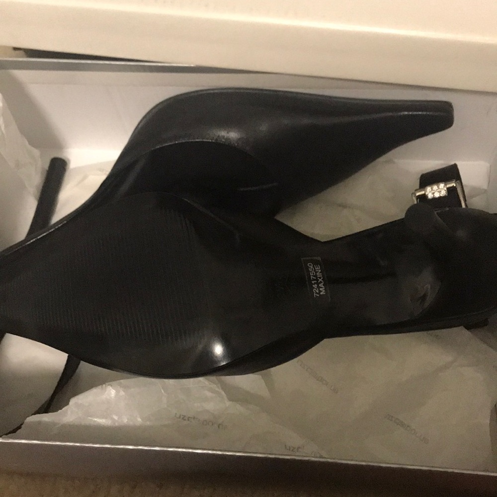 Sexy Heels - Picture 4 of 6